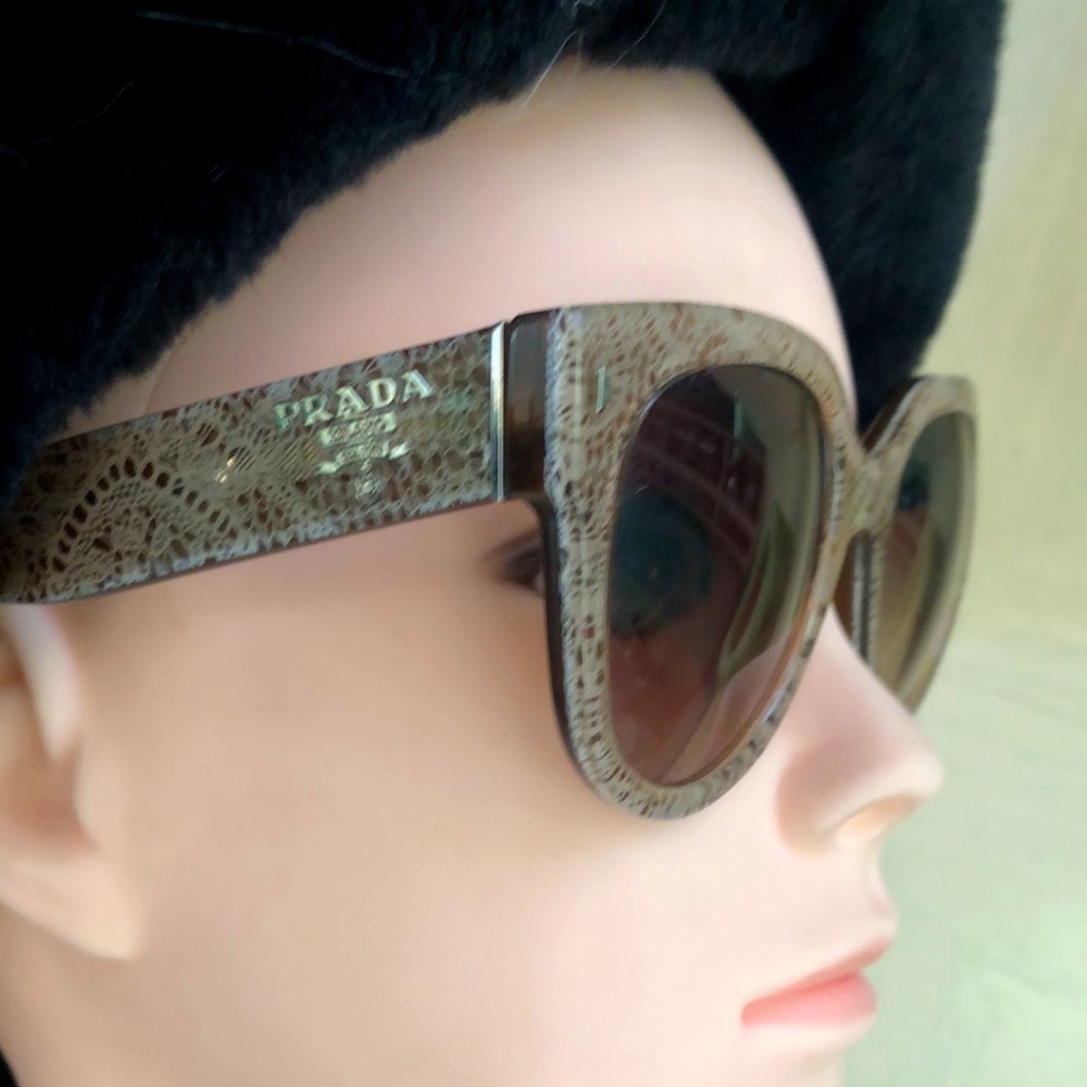 Prada Authentic Brown Framed Ladies Sunglasses In… - image 4